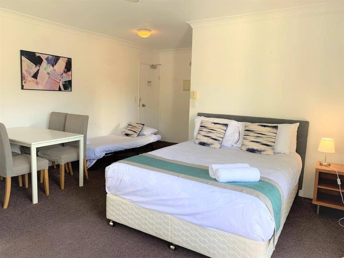 Broadwater Keys Holiday Apartments Gold Coast Esterno foto